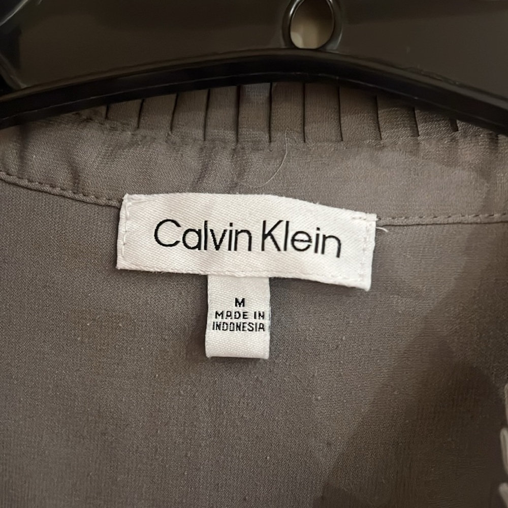 Calvin Klein top - Picture 3 of 8